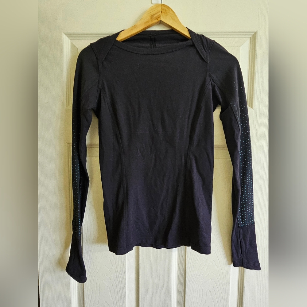Lululemon soft stretch green dot sleeves back pocket sweatshirt Size 4